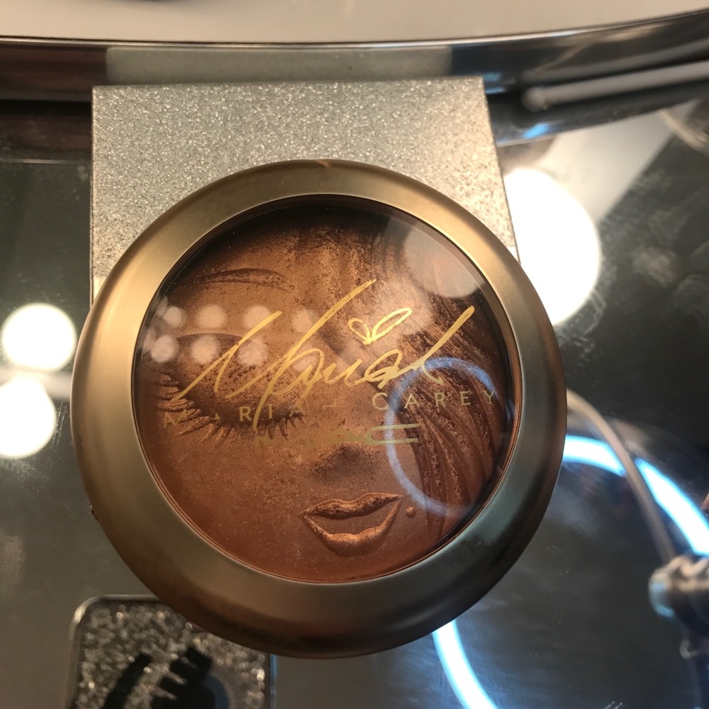 MAC x Mariah Carey Highlighter