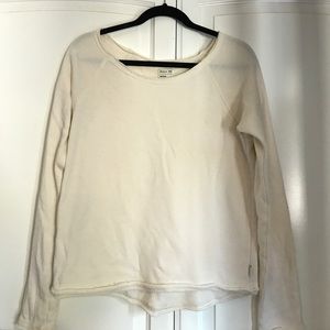 RVCA pull over sweater. Never worn just bought!