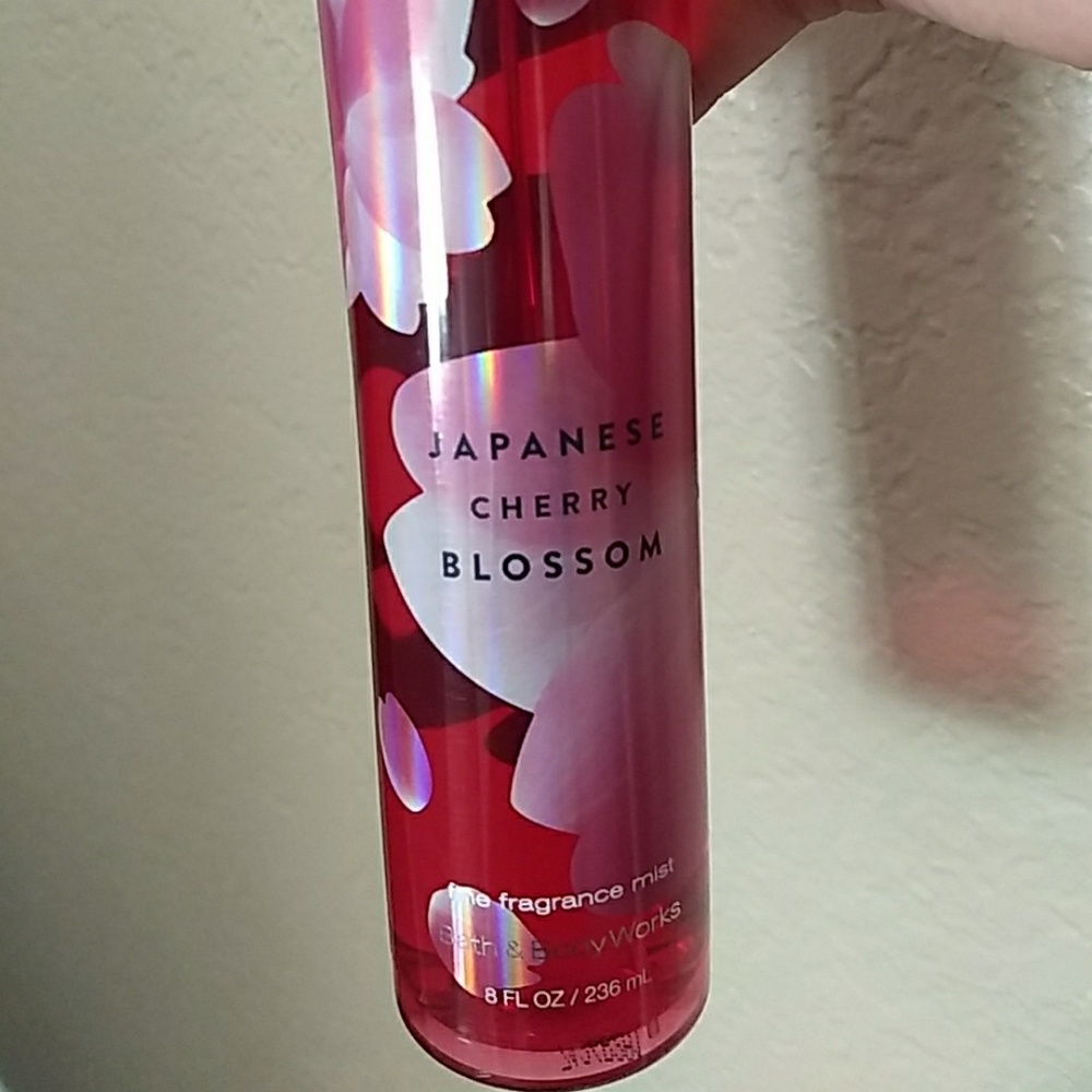 Japanese cherry blossom perfume