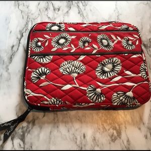 Vera Bradley Deco Daisy Tablet/iPad Case NWOT