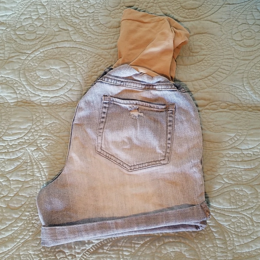 Denim maternity shorts sz M