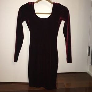Velvet red long sleeve dress