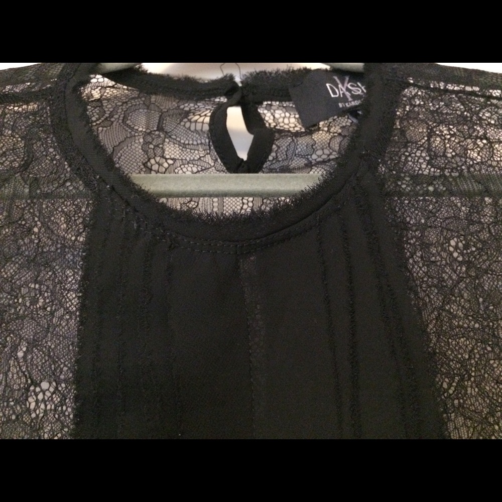 Dash by Kardashian lace short sleeve top