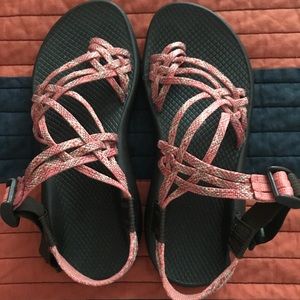 Chacos Size 8