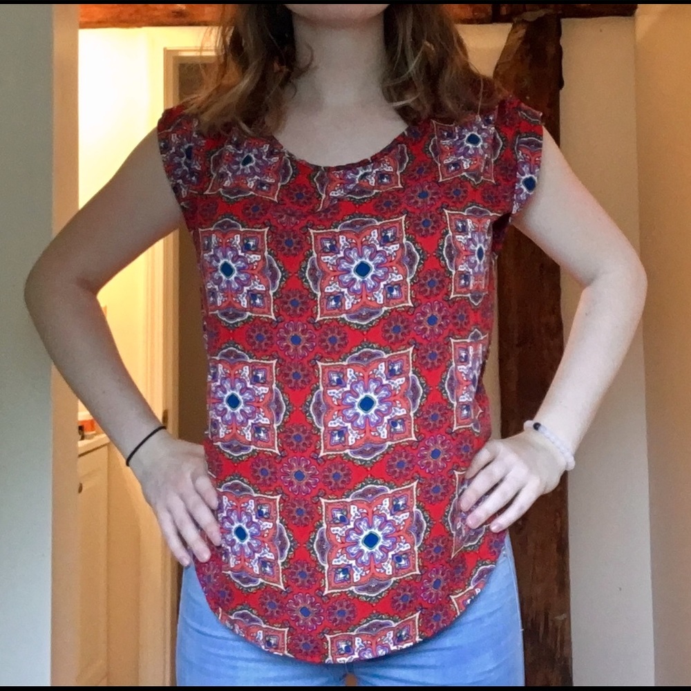 Loose patterned tee-shirt 🍄