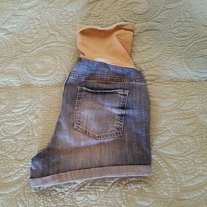 LED denim maternity shorts sz M