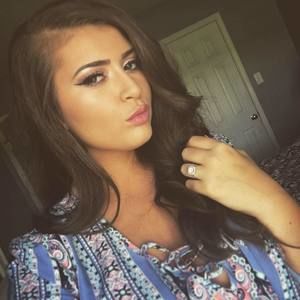 Meet your Posher, Leah