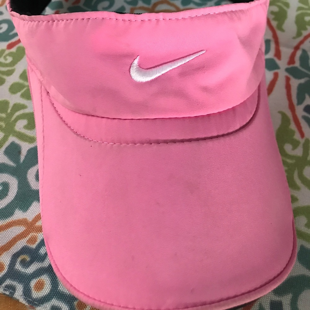 Nike visor