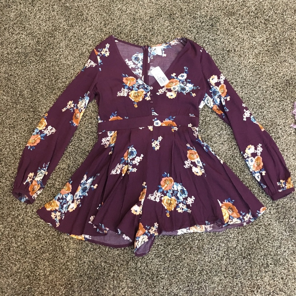 Super cute flowy flowered romper