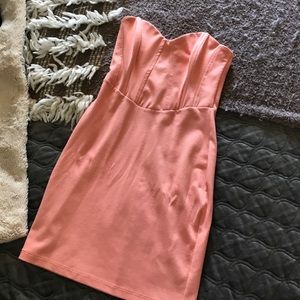 Mini pink dress!