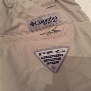 Mens's size large performance fishing gear shorts