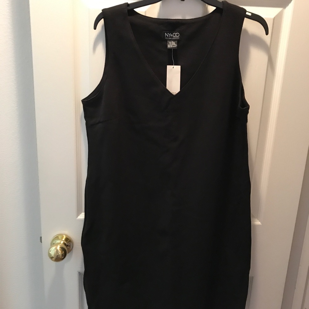 SLEEVELESS DRESS (V-ZNECK)