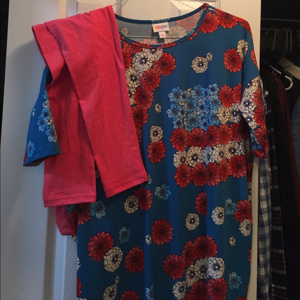 LuLaRoe Americana Irma and OS leggings outfit set