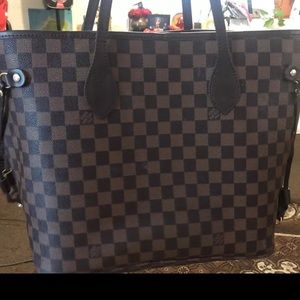 Louis Vuitton handbag no code