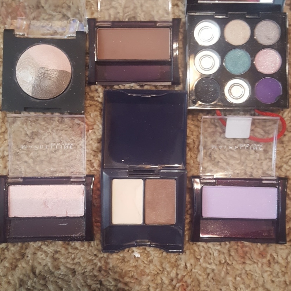 EYE SHADOWS