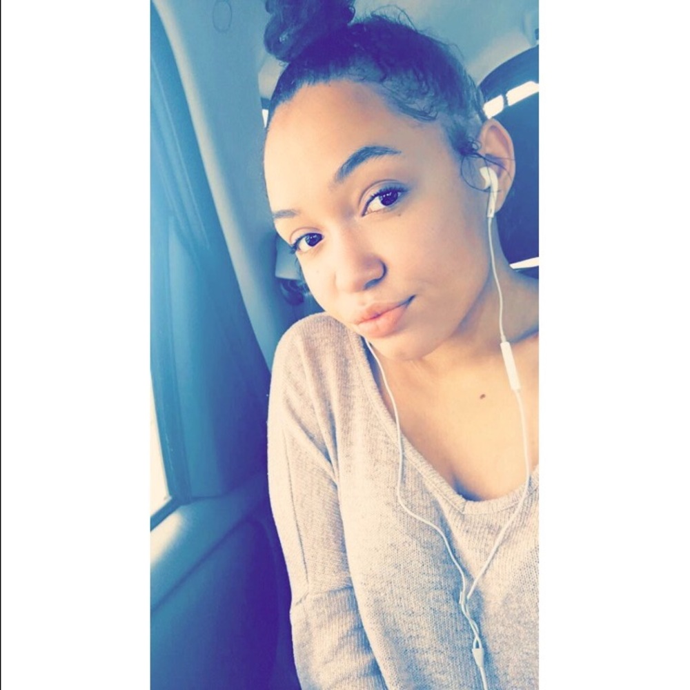 Meet your Posher, Breanna