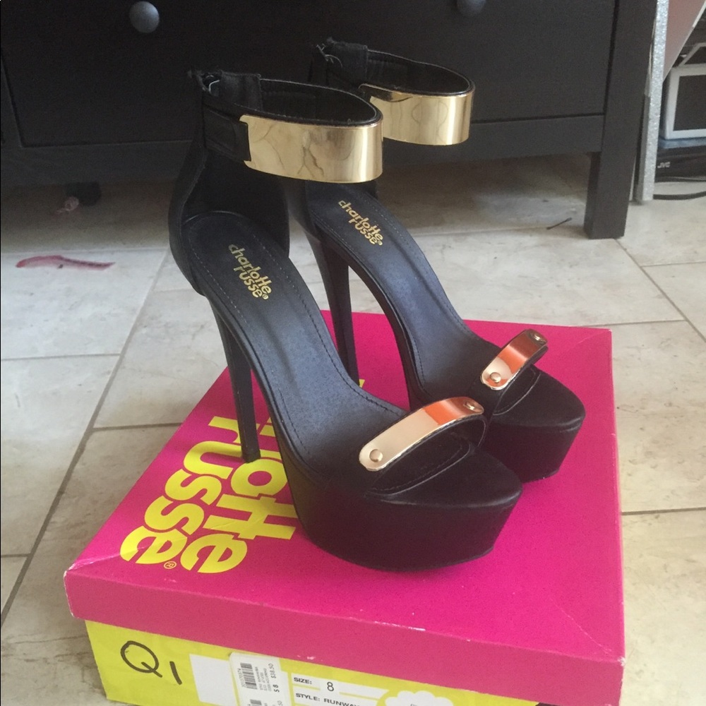 Charlotte Russe ✨Runway✨ Heels Size 8