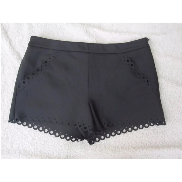 Sold NWT Susana Monaco Sasha Laser Black Shorts - Picture 2 of 6