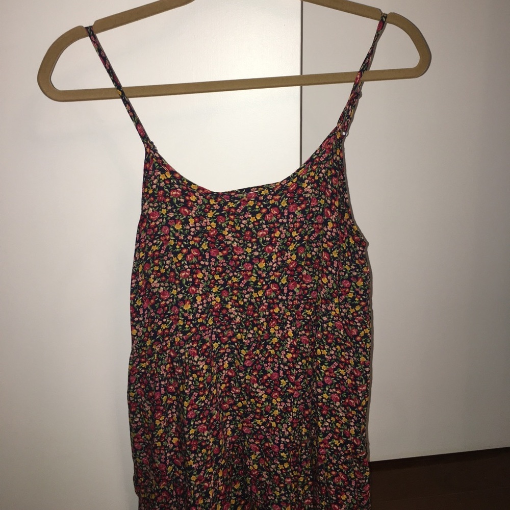 Tank top floral dress with open back