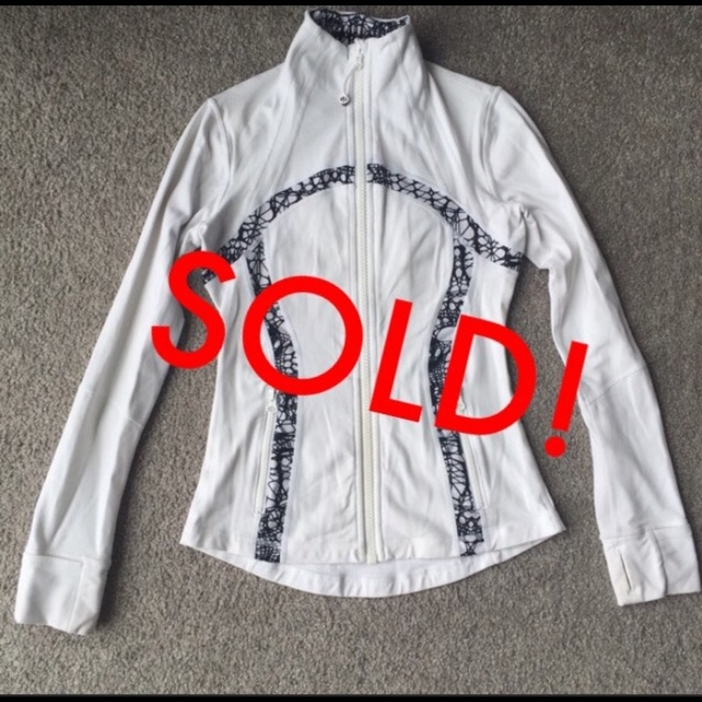 Lululemon fitted jacket