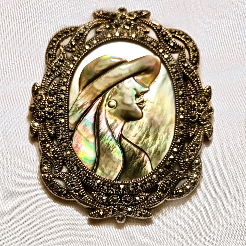 VTG Cameo Sterling MOP & Marcasite Pin/Pendant 