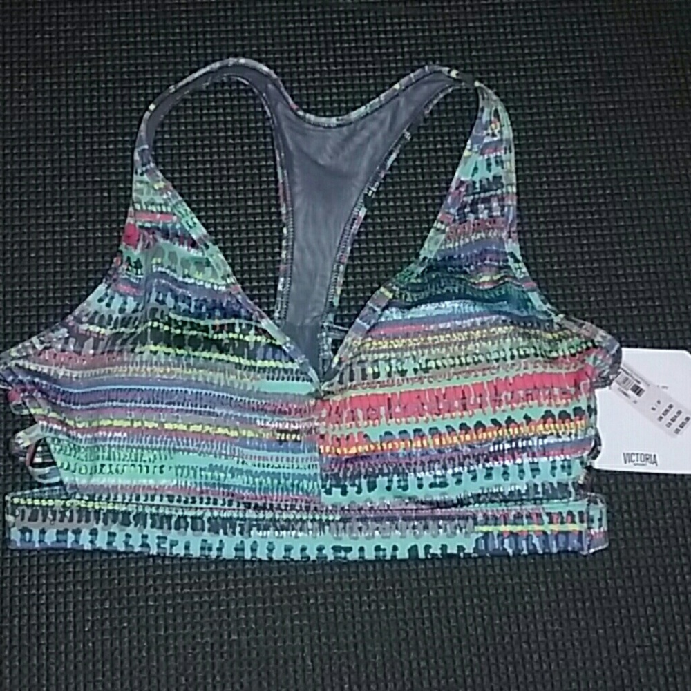 Victoria Secret body wick sports bra