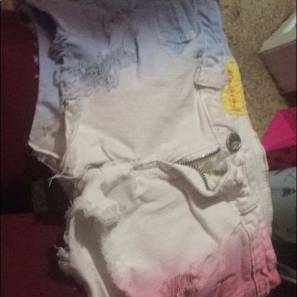 Ombré shorts - Picture 2 of 2