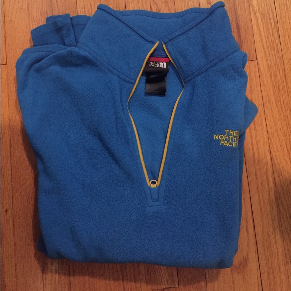 Men's size medium long sleeve Northface fleece