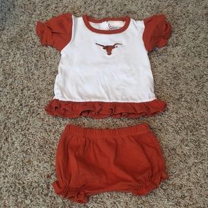 Baby girl Longhorn (U.T.) outfit, size 12 month