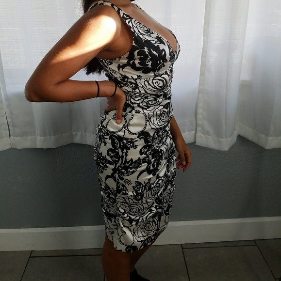 DRESS - Picture 2 of 6