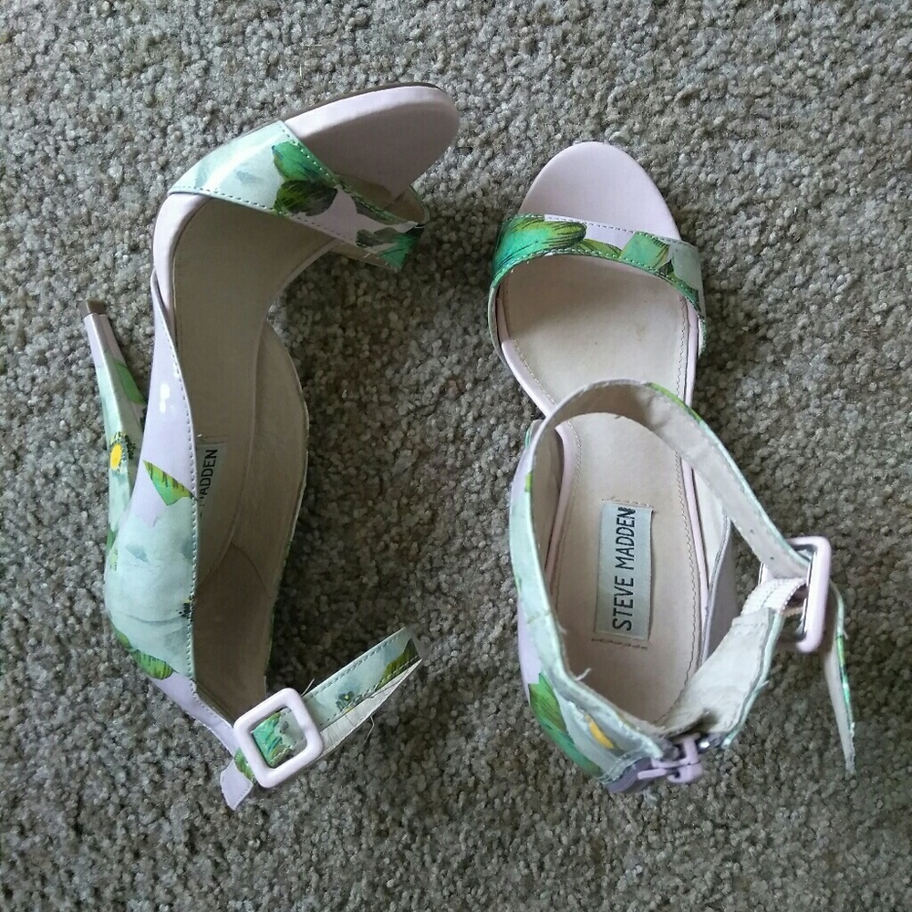 Steve Madden floral heels