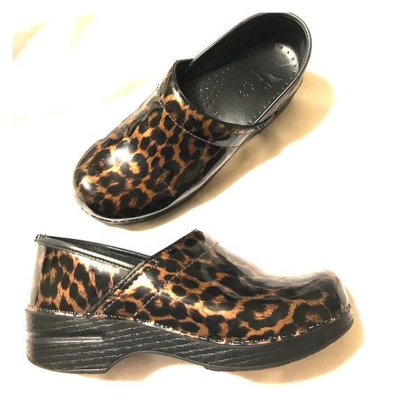 Dansko Shoes - Like New! Dansko Leopard Clogs