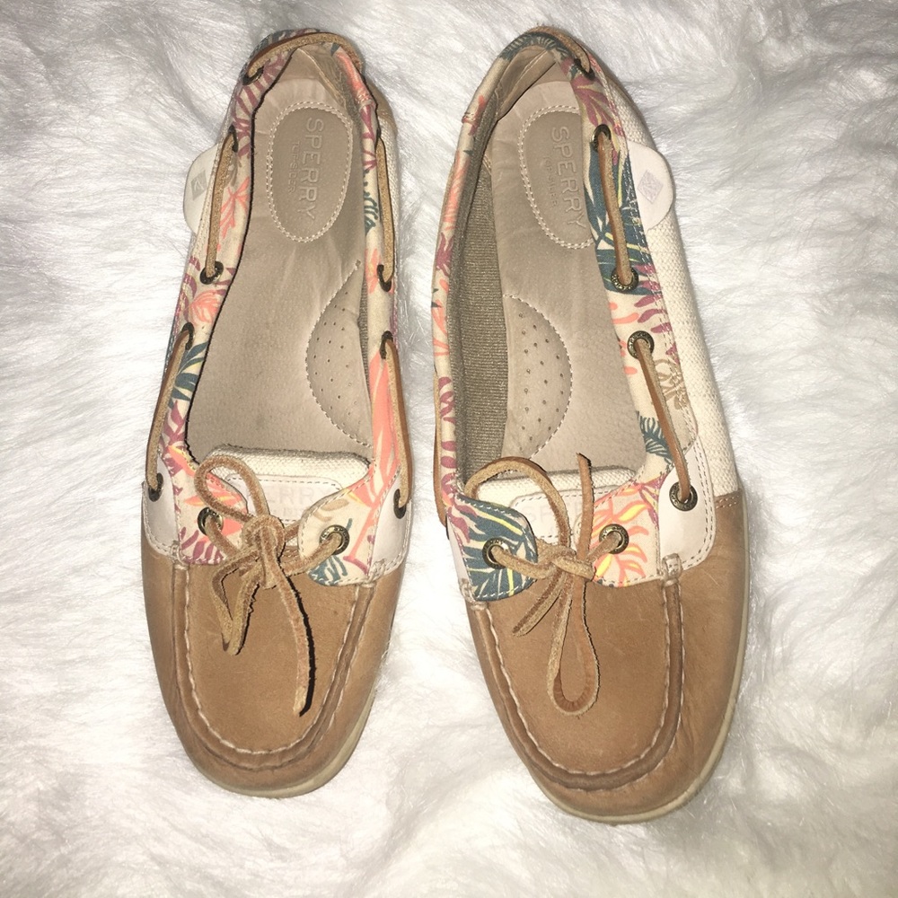Sperry boat shoes