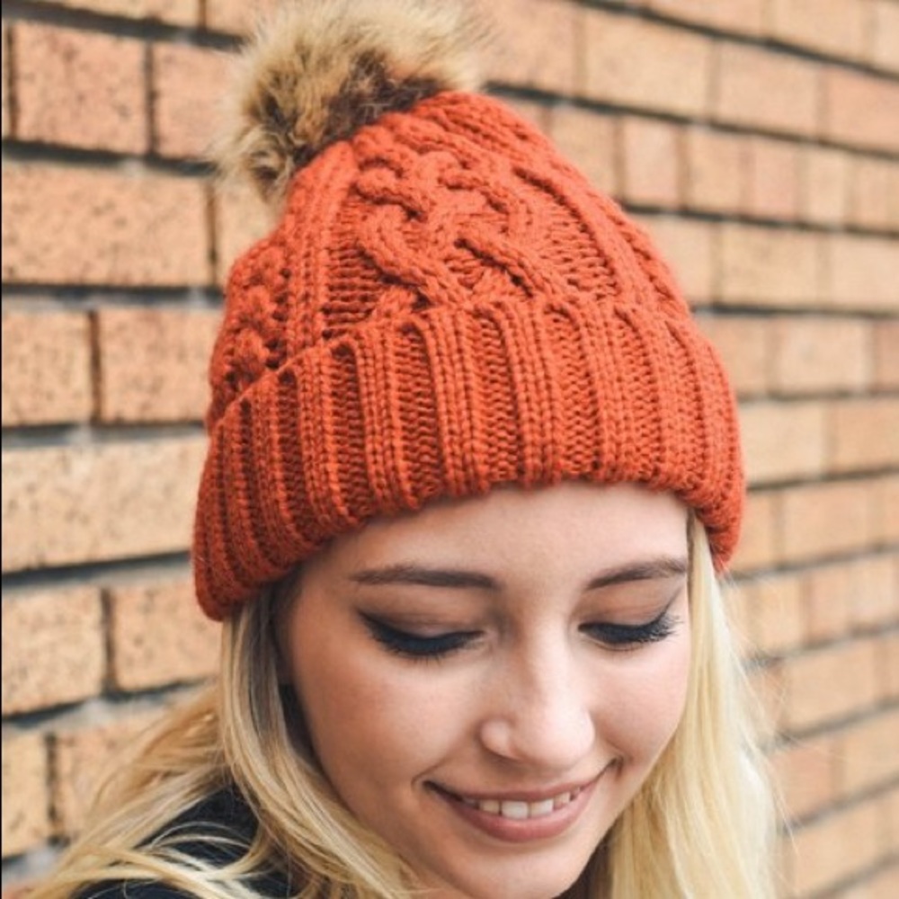 🆕RUST Pom Pom Beanies