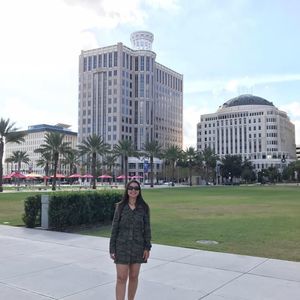 Meet your Posher, Liana