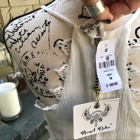 🆕LF || White Laced Cut-Out Dress - Picture 8 of 8