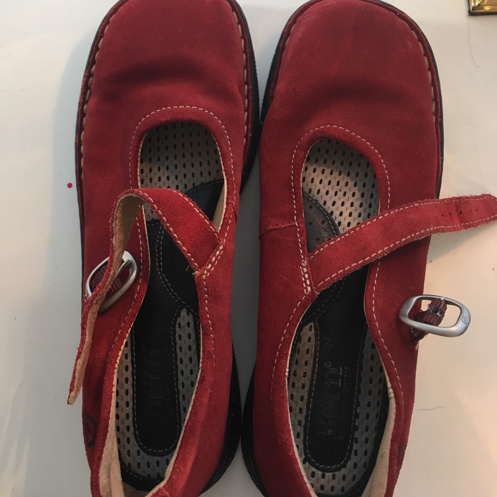 Born suede shoes