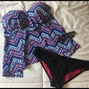 Strapless tankini top with front ruffle- zigzag