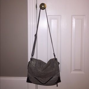 Cross-body Purse!