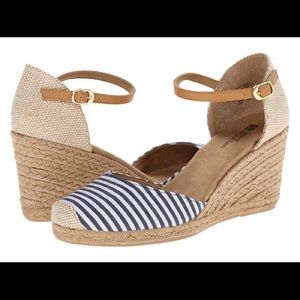 ⏳FLASH item🍃Blue & White Stripe Canvas Wedges, 9