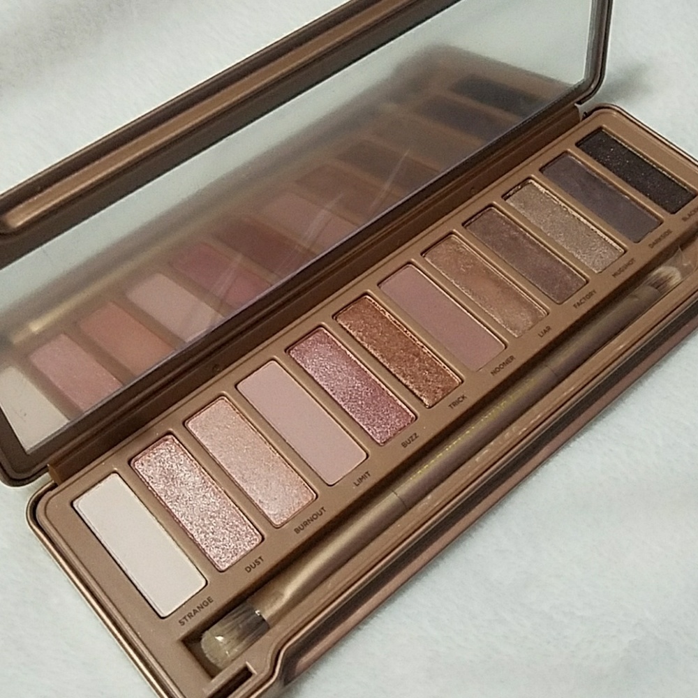 Urban Decay Naked 3 Eyeshadow Palette