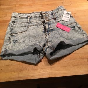 Hi waist jean shorts