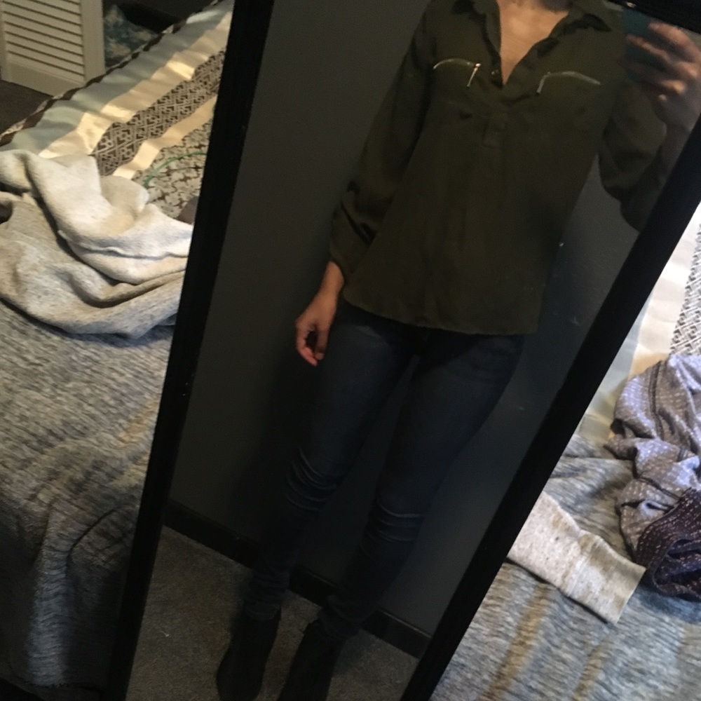 Army green half sleeve blouse