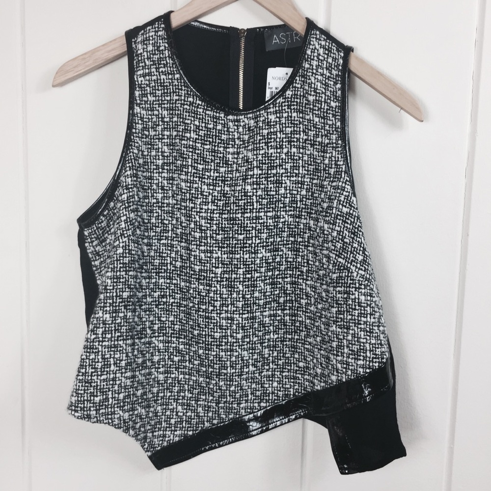 ASTR Asymmetrical Houndstooth Crop Top Size Small - Picture 1 of 8