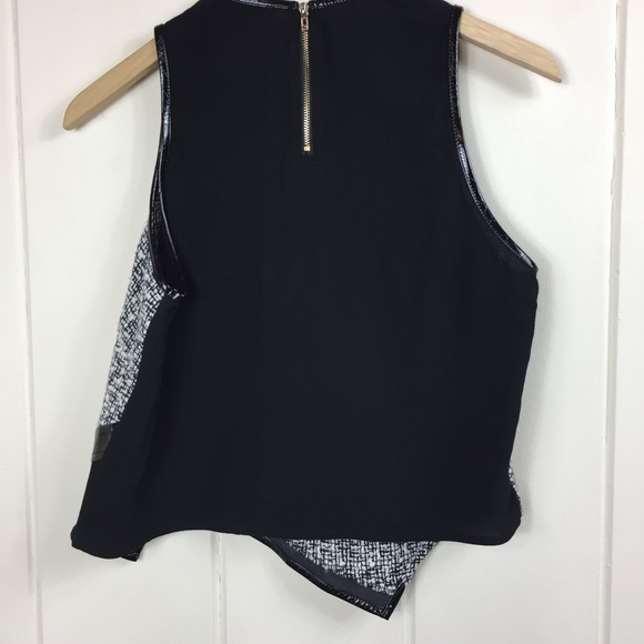 ASTR Asymmetrical Houndstooth Crop Top Size Small - Picture 2 of 8