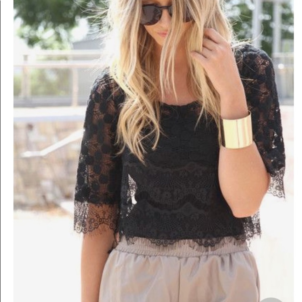 Crop lace top