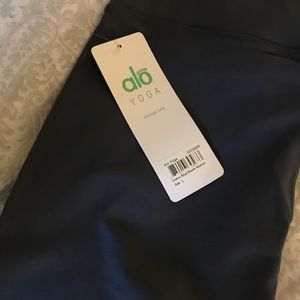 Alo Yoga Goddess Leggings