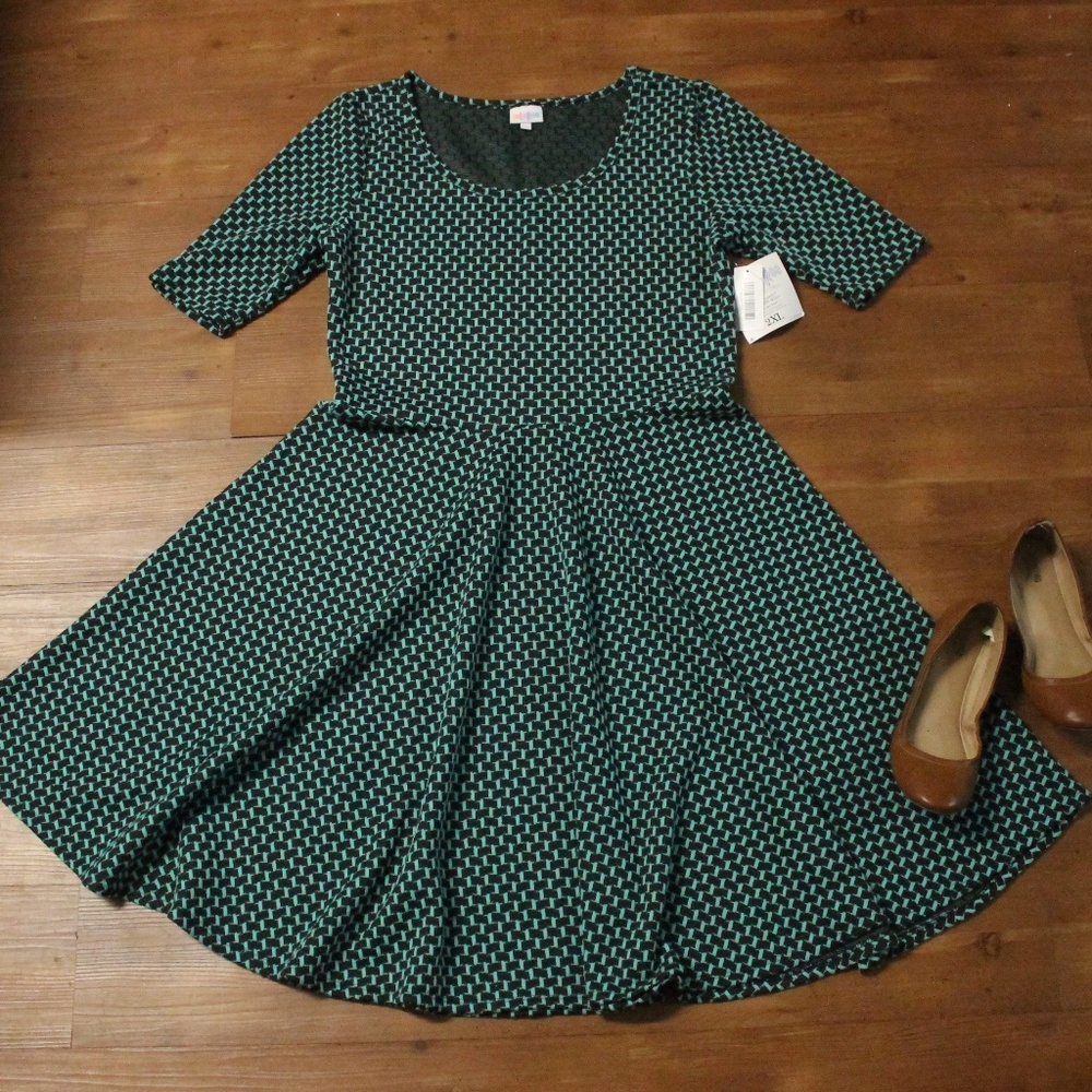 NWT LulaRoe Nicole black/green dress size 2XL