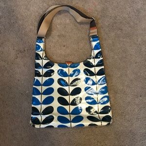 Oral Kiel Crossbody Bag