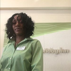 Meet your Posher, Camika